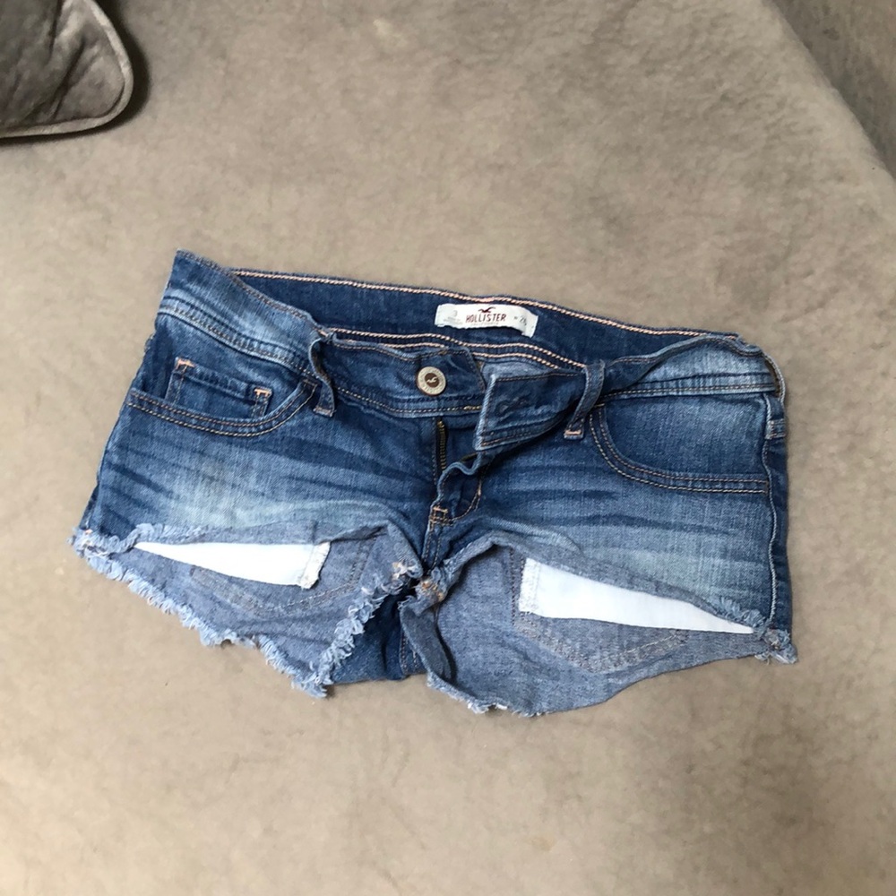Y2k Hollister shorts size 3 or 26